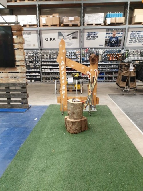 Spijkerslaan met decoratie